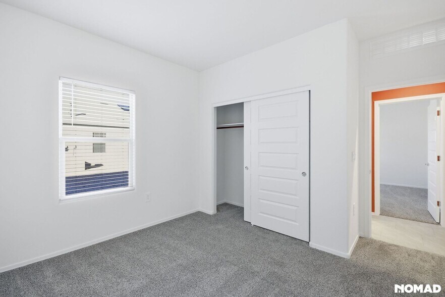 Building Photo - 558 W Woodward St