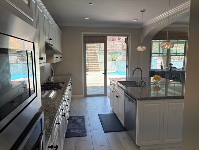 Building Photo - 3646 Buck Ridge Ave