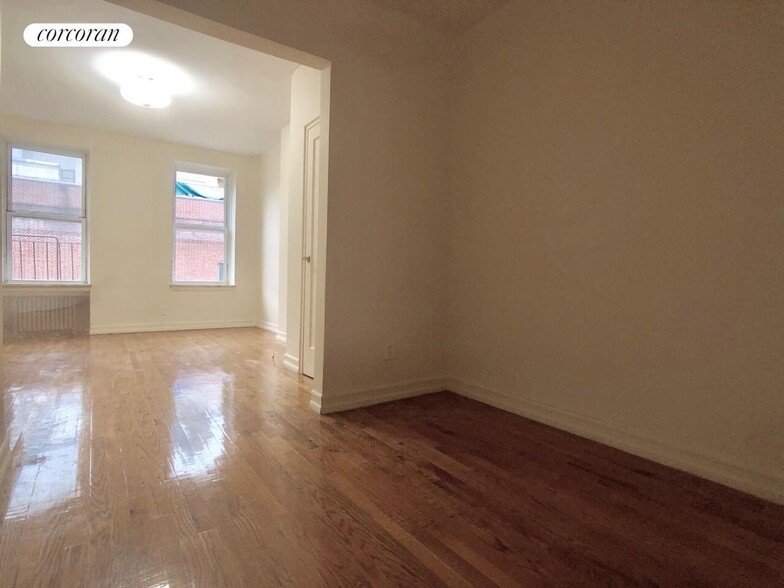 Building Photo - 448 W 55th St