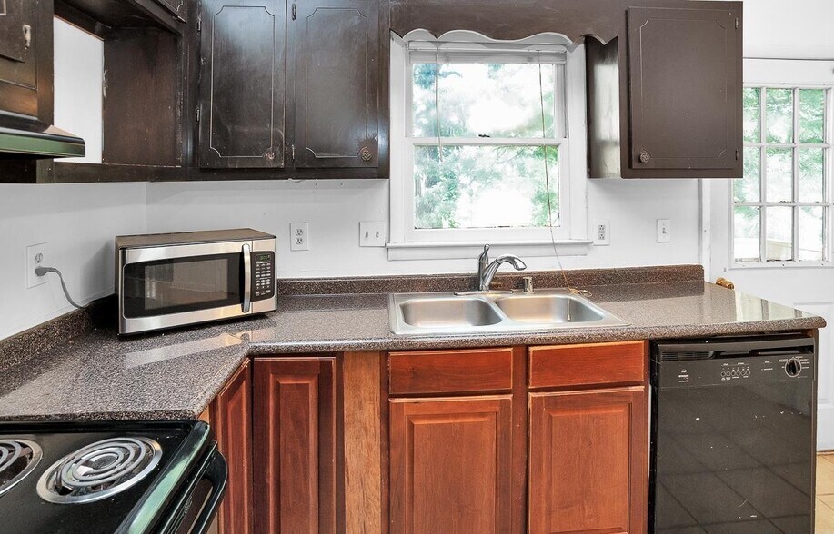 Building Photo - 1424 Ascent Trl NW