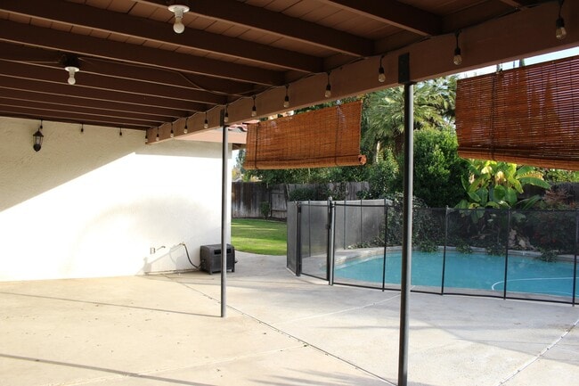 Building Photo - 6509 Kearsarge Way