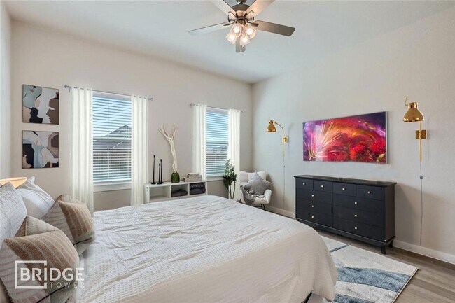 Building Photo - LIVINGSTON PLAN