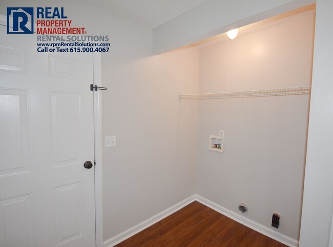 Building Photo - Large 4BR plus Bonus on Indian Park Drive! Available now!