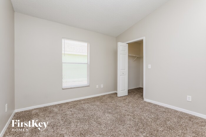 Building Photo - 6572 Viewpoint Ct