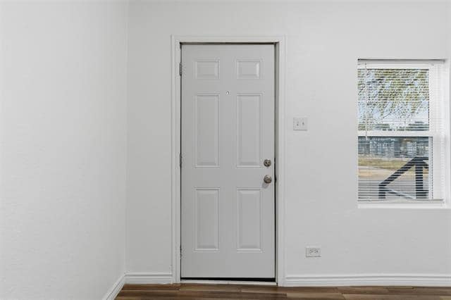 Building Photo - 613 W Murray St