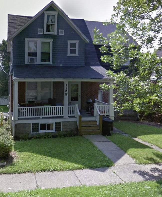 Building Photo - 3-Bedroom Student housing with 2 Parking S...