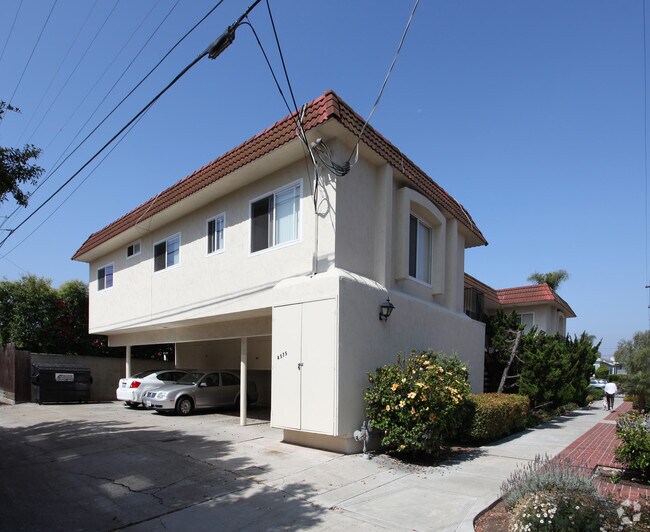 Building Photo - Villa Loraine Apartments