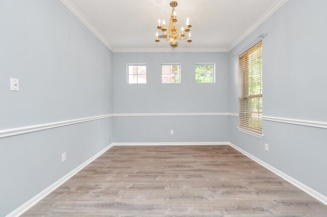 Building Photo - 19 Long Springs Pl
