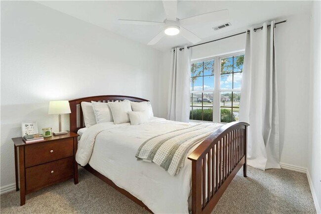 Building Photo - 3000 SW Wentworth Ave