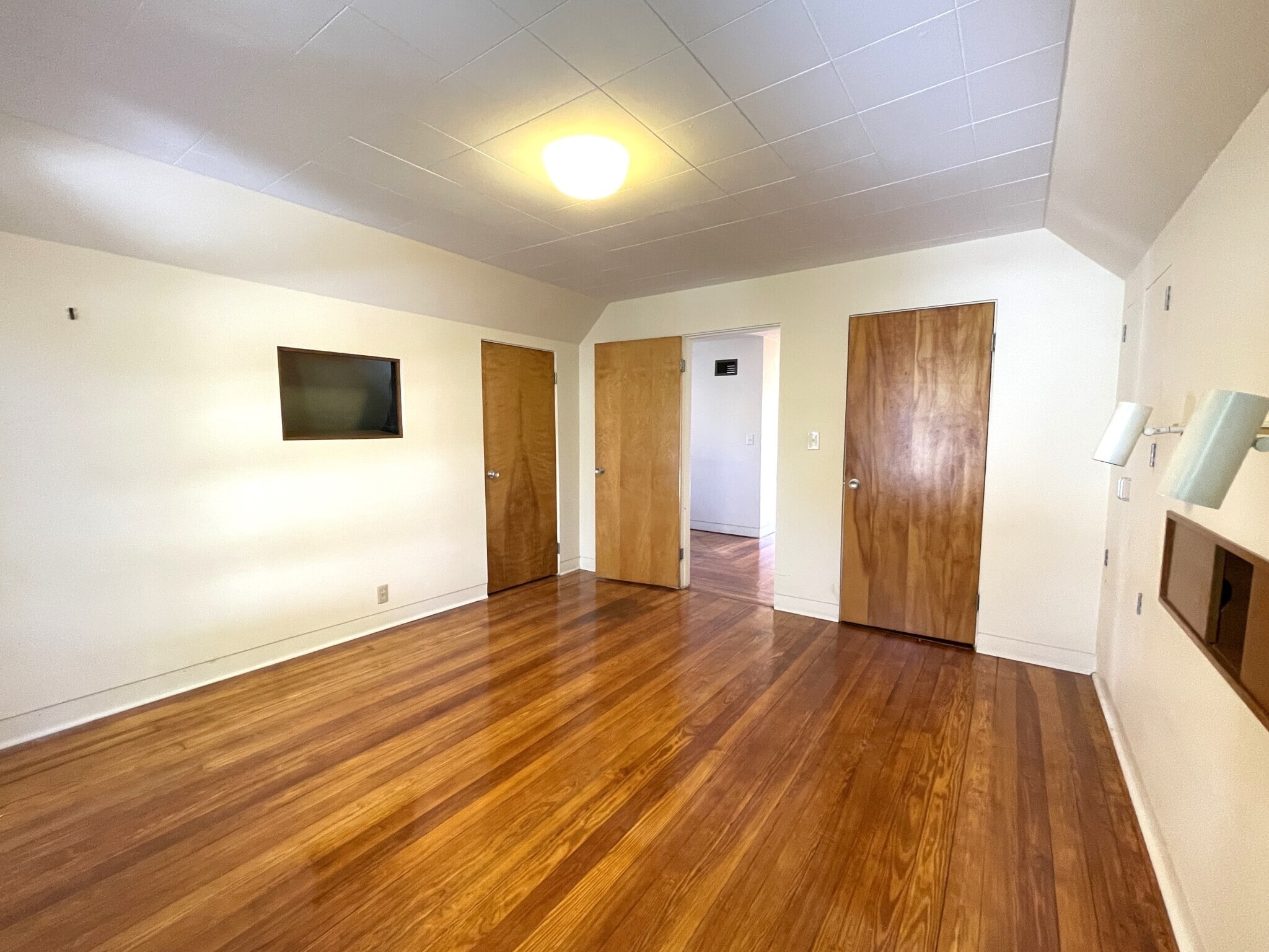 Building Photo - 10 Packard Ave