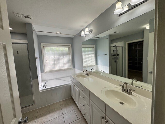 Building Photo - 5202 Middleton Rd