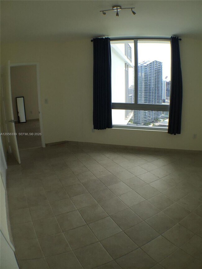Building Photo - 350 S Miami Ave