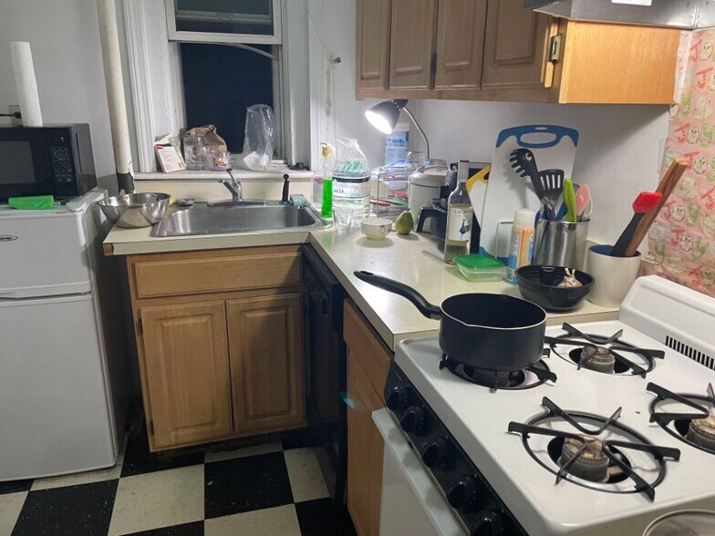 Building Photo - 465 Park