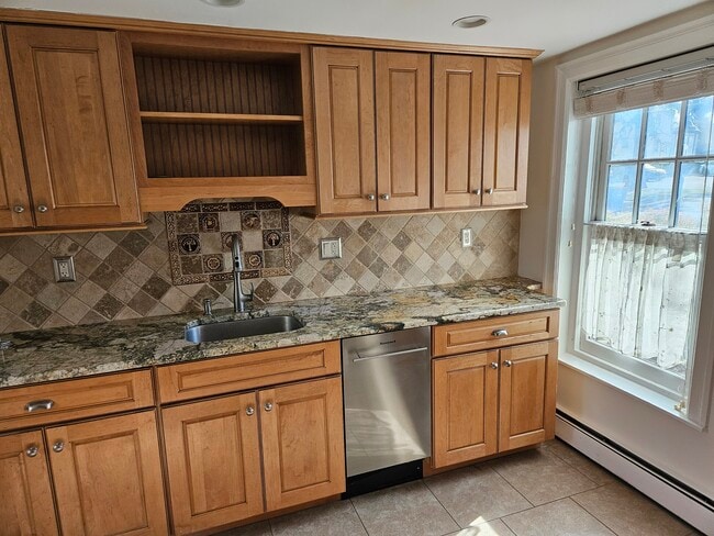 Building Photo - 105 Greene St