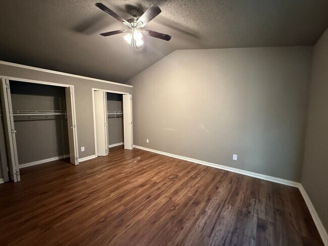 Building Photo - 3 bedroom 2 bathroom house in 76137
