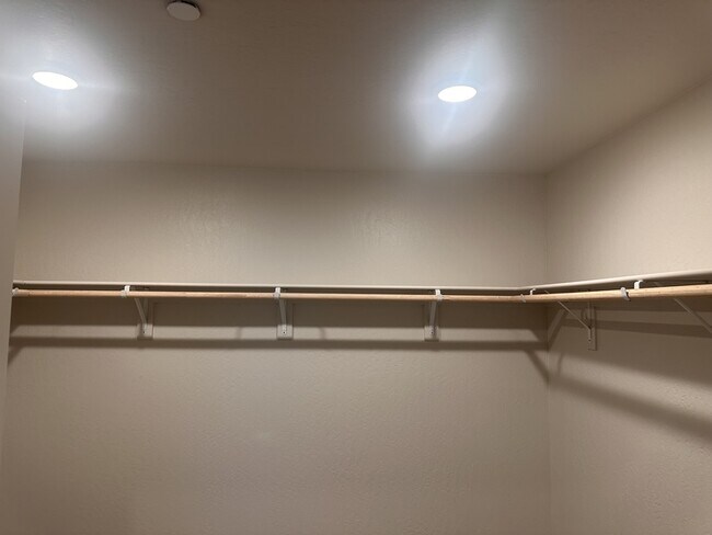 Building Photo - 4638 Athena Dr