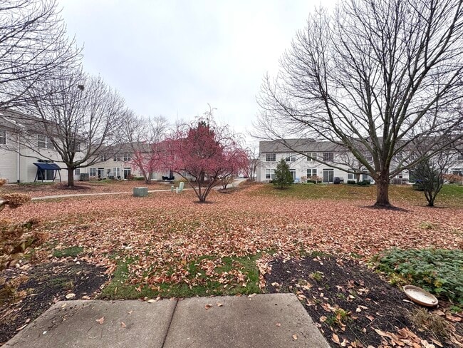 Building Photo - 2350 Sheehan Dr