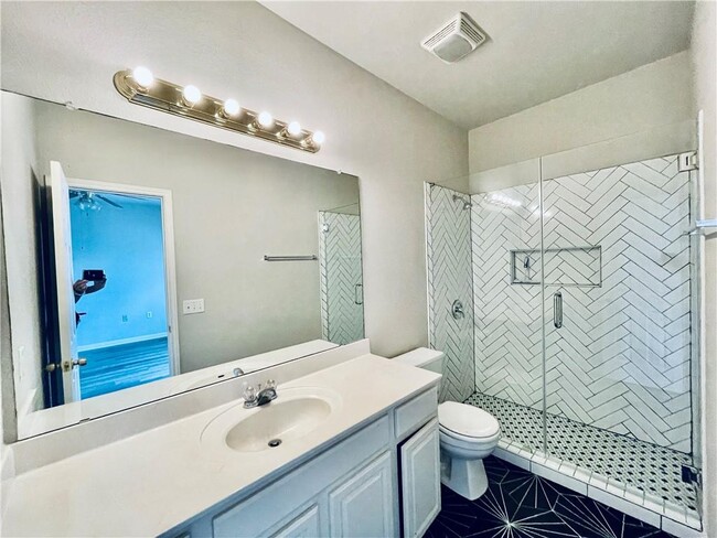 Building Photo - 7509 Lazy Creek Dr