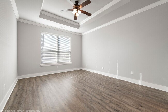 Building Photo - ***112 Alder Street***