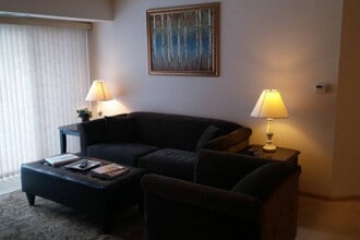 Building Photo - 305 Nautilus Dr