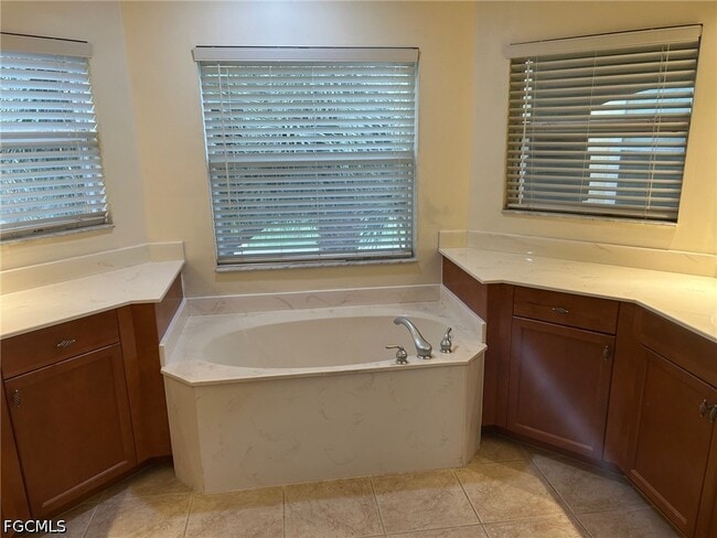 Building Photo - 20650 Torre Del Lago St