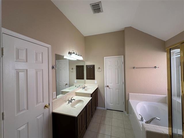 Building Photo - 10701 Nashville Dr