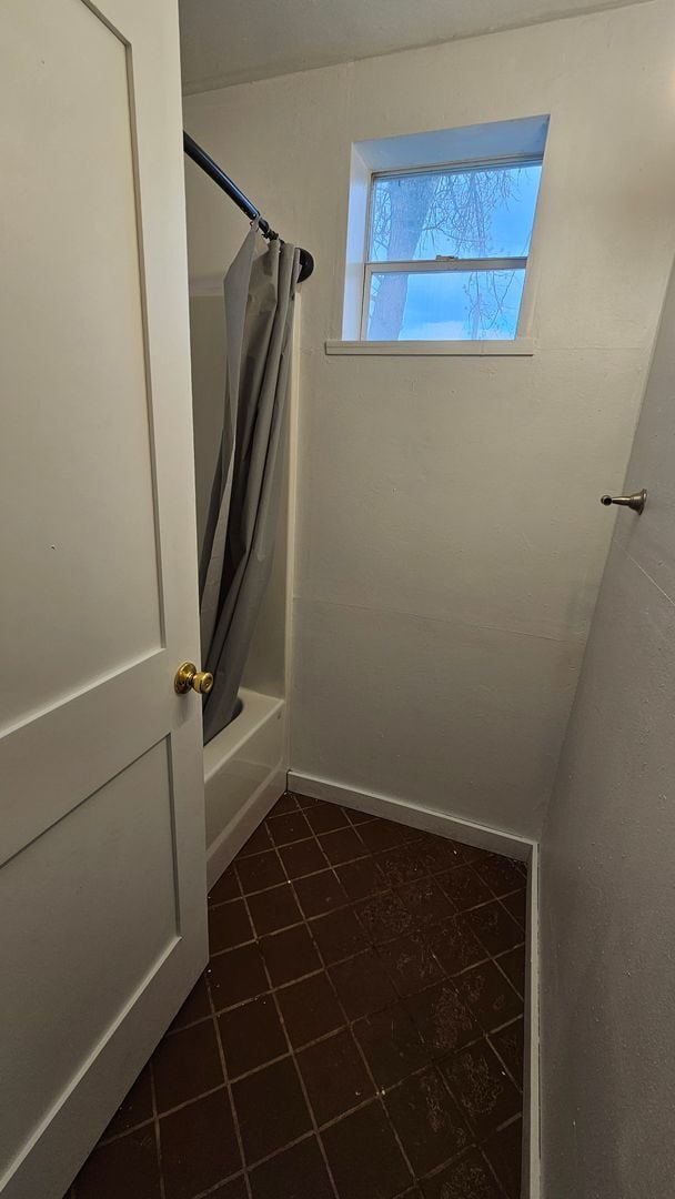 Building Photo - Ore