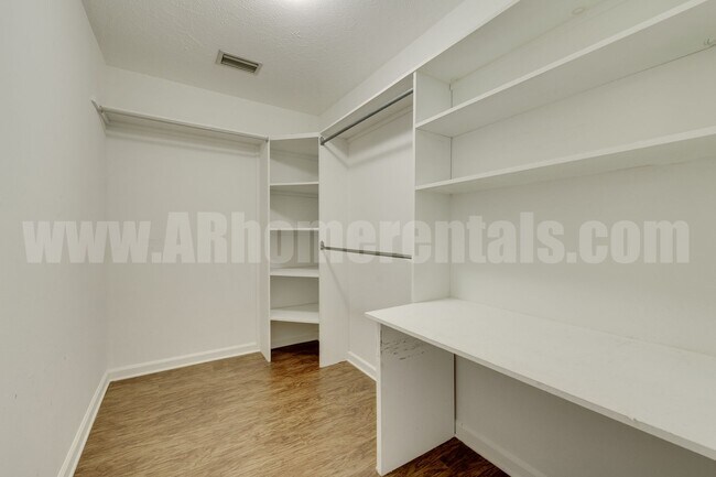 Building Photo - 2765 Archer Ln