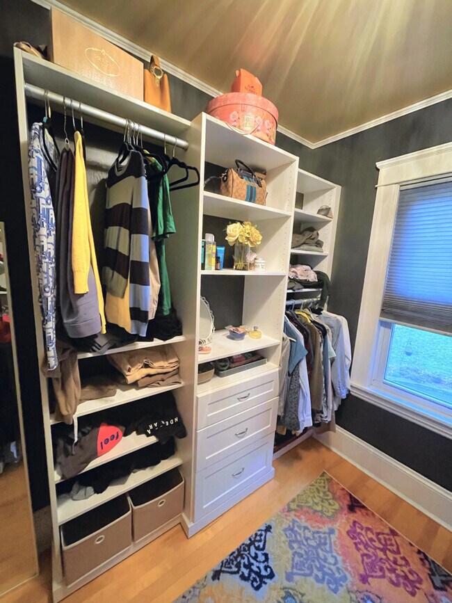 Building Photo - 18 High Ridge Rd