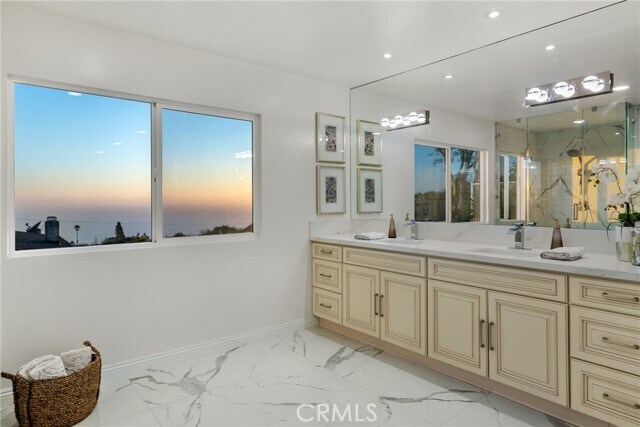 Building Photo - 2967 Alta Laguna Blvd