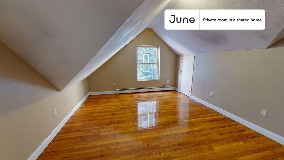 Building Photo - Room in Shared 4 bed/1.5 bath home