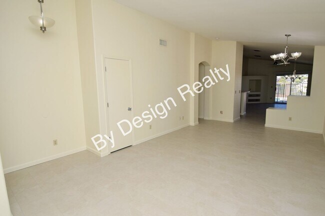 Building Photo - West Side - Rancho De Colinas- 3 Bed 2 Bath with Private Pool - Hillside & Mountain Views