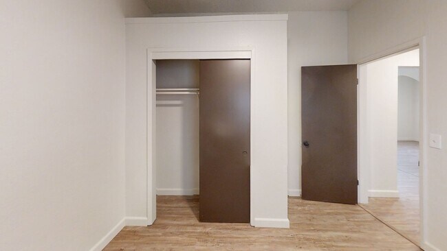 Building Photo - Newly Remodeled 4-Bedroom Home in Del Rey, CA