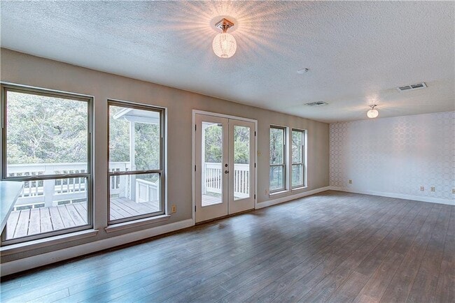 Building Photo - 19300 Crosswind Cir
