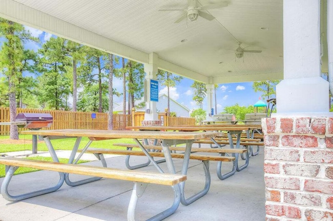 Building Photo - 3 Bedroom home in the highly amenitized Windsor Park!