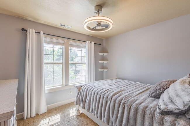 Building Photo - Stunningly Upgraded 4-Bedroom Home in Prime Eagle Location