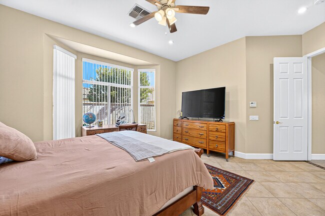 Building Photo - 78804 Platinum Dr