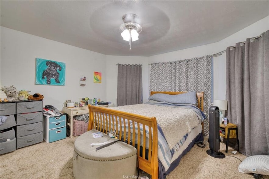 Building Photo - 2400 Longmire Dr