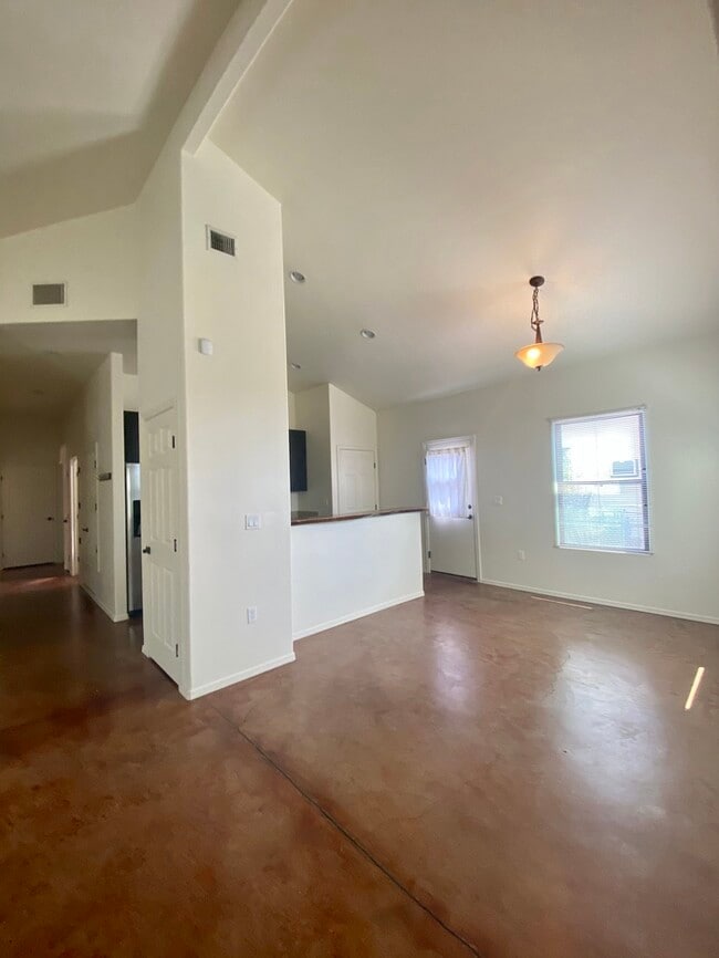 Building Photo - FOR RENT / Pre-Leasing