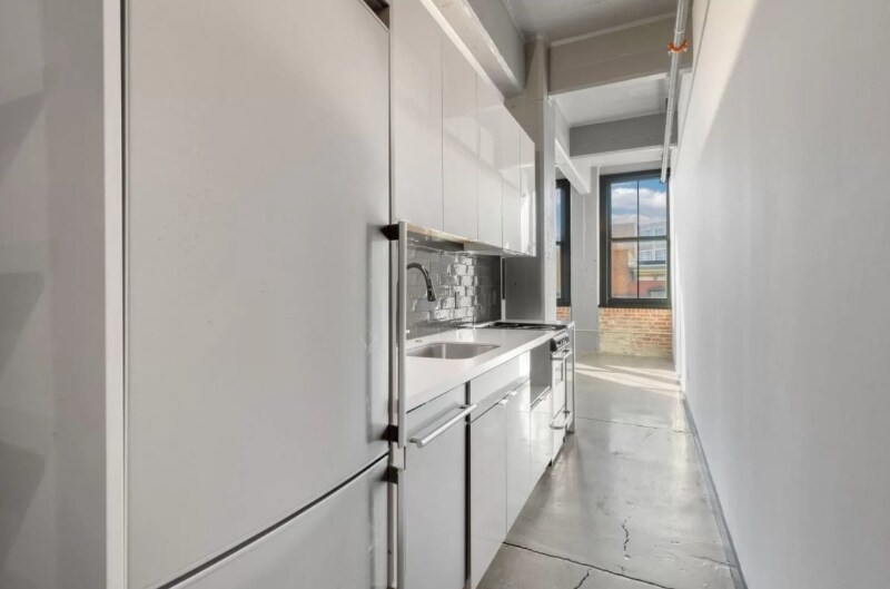 Building Photo - 1701 Tulip St