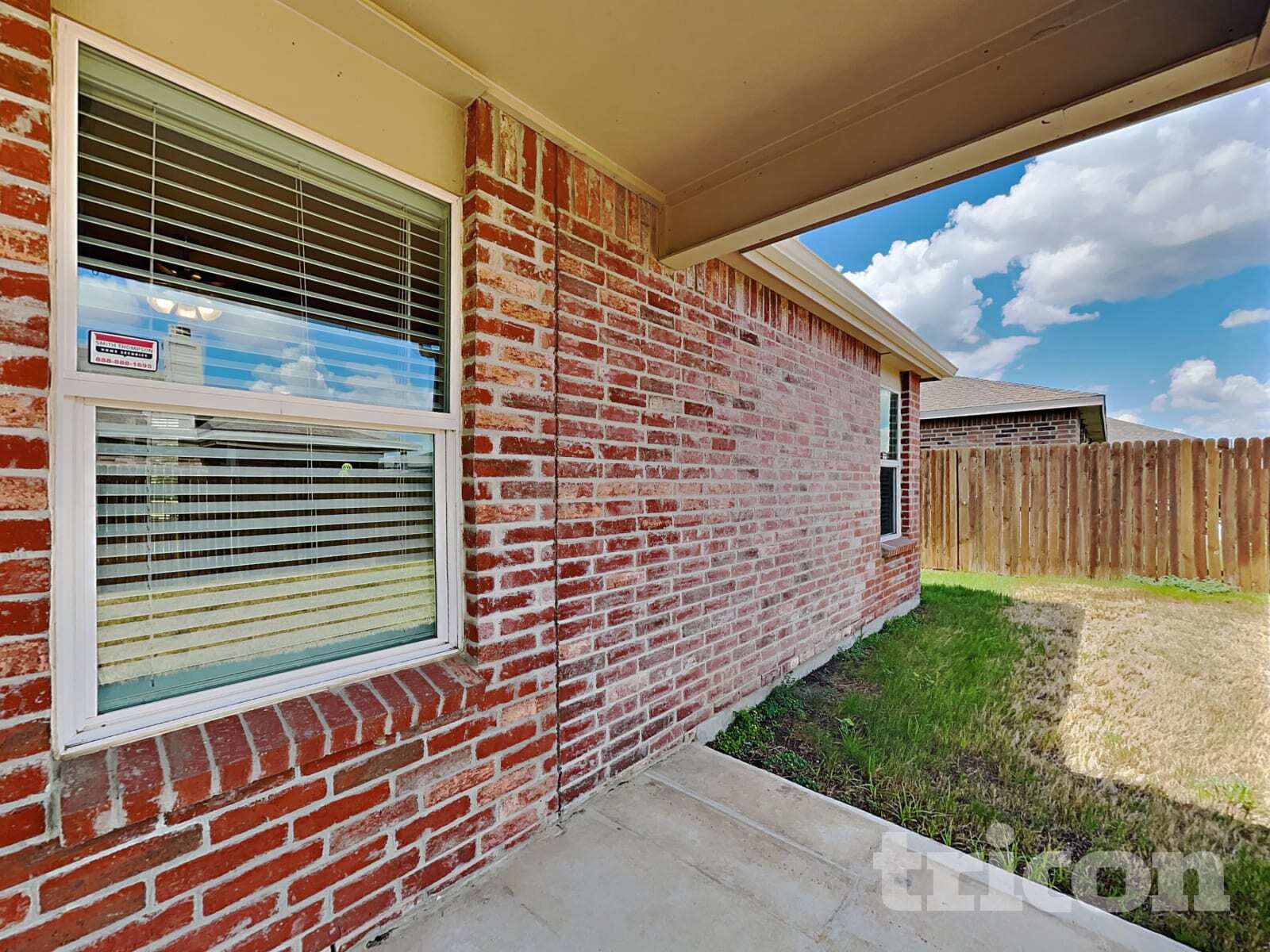 Building Photo - 6032 Fantail Dr