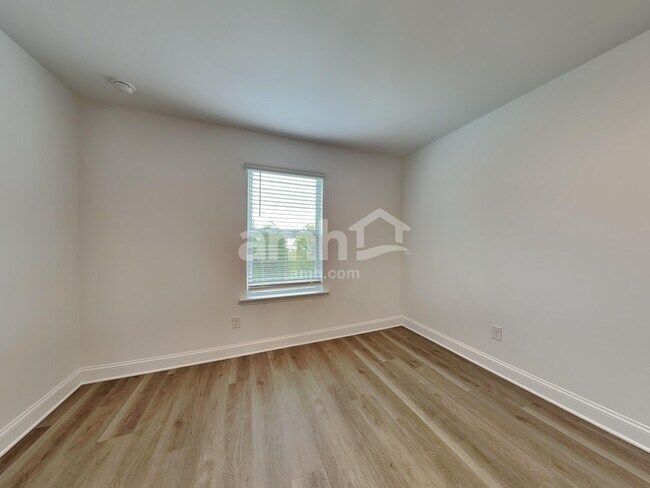Building Photo - 4788 McDade Lane