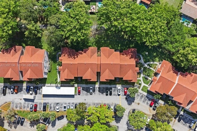 Building Photo - 10610 SW 158th Ct