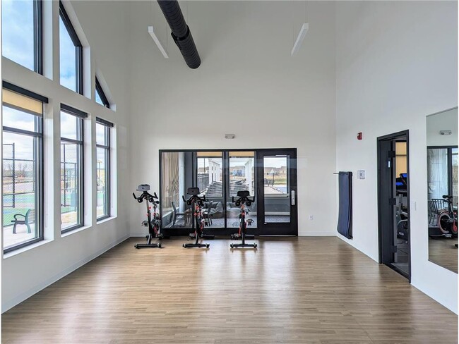Building Photo - 17092 Dysart Pl