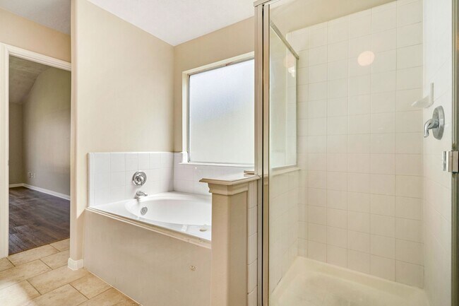 Building Photo - 3434 Fiorella Way