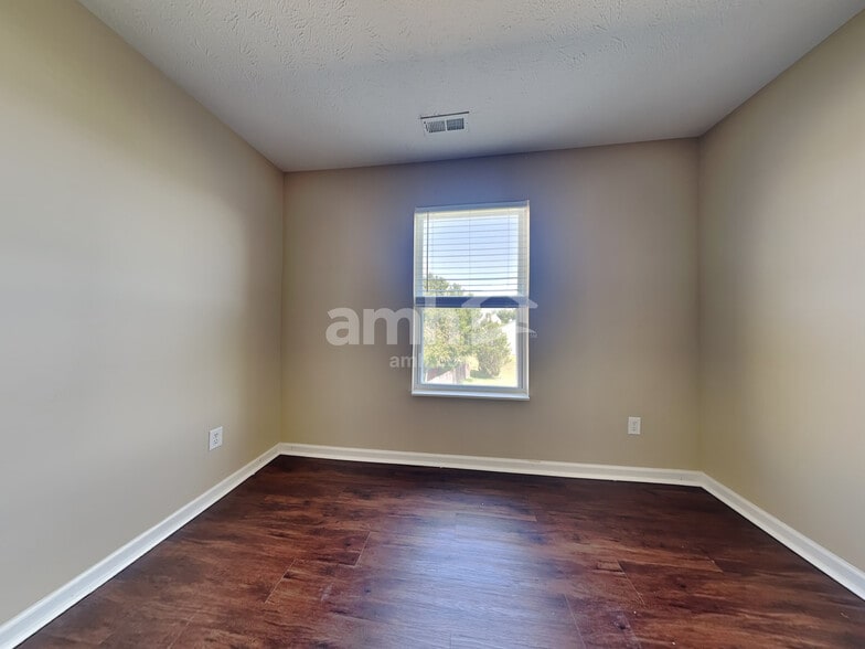 Building Photo - 12134 Carriage Stone Dr
