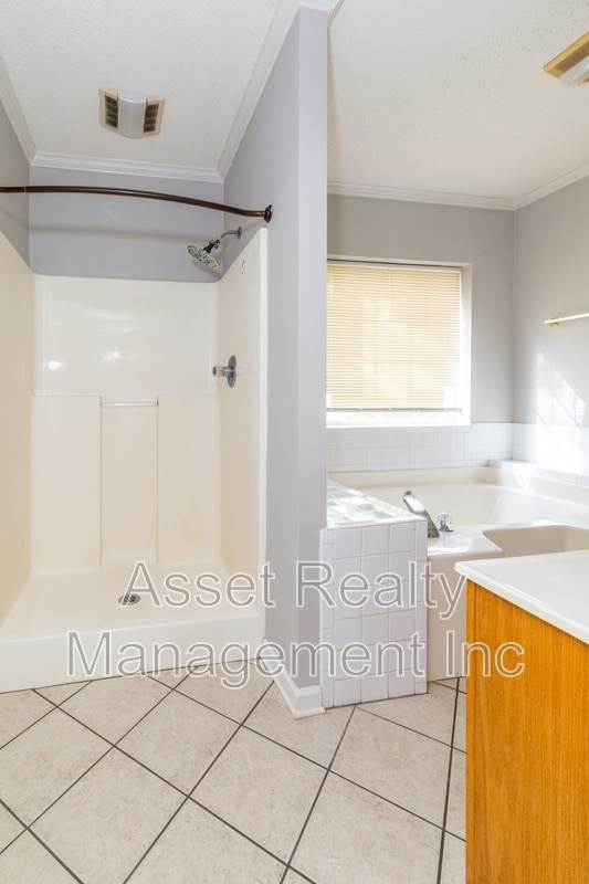 Building Photo - 203 Sweet Gum Lane