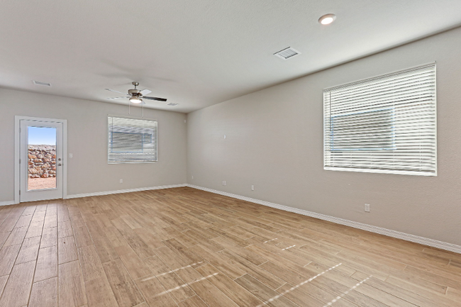 Building Photo - 51025 Sand Verbena Ave
