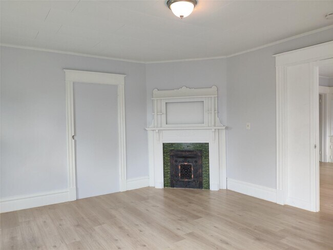 Building Photo - 85 N Hamilton St