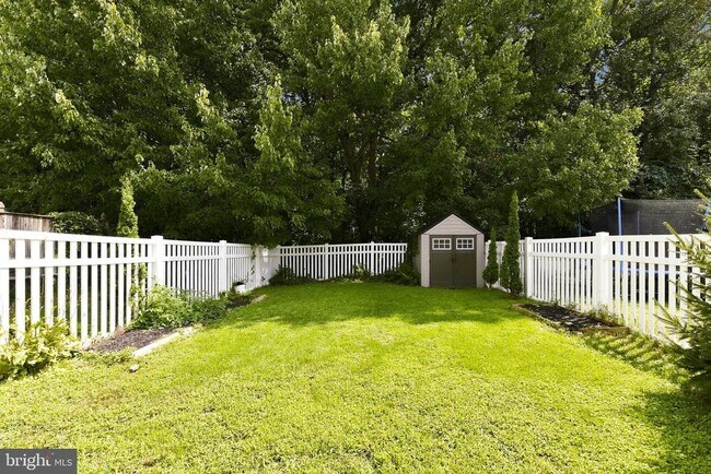 Building Photo - 2169 Sewanee Dr